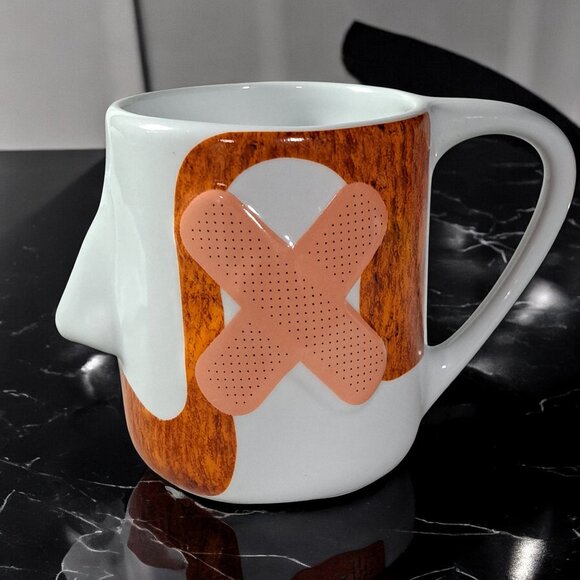 Vincent Van Gogh 3D Artist Series Mug ~Missing Ear w/ Bandages ~ Ceramic - Picture 1 of 7